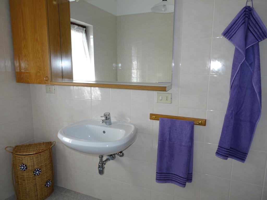 Casa Nico Apartment Pellio Superiore Екстериор снимка