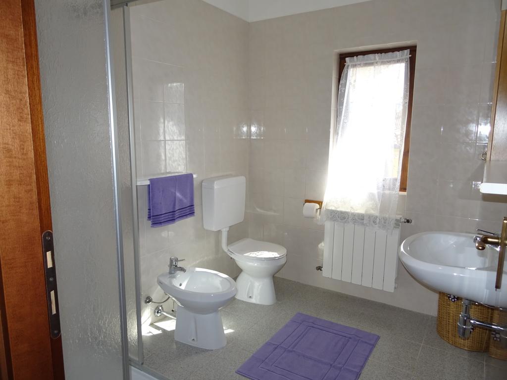 Casa Nico Apartment Pellio Superiore Екстериор снимка